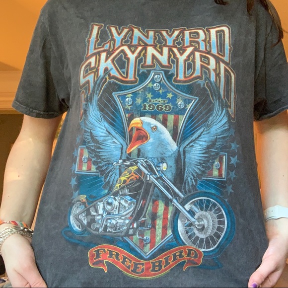 graphic tee - Picture 2 of 2